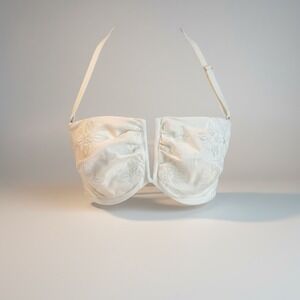 Lise Charmel Cascade Flor White Floral Embroidered Bikini Top Size US 32D NEW